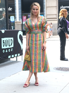 Rebecca Rittenhouse feet photo 9