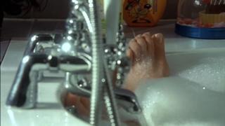 Rebecca Romijn feet photo thumbnail
