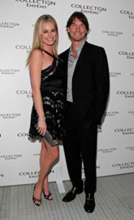 Rebecca Romijn feet photo thumbnail