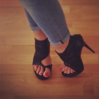 Rebecca Ryan feet photo 6
