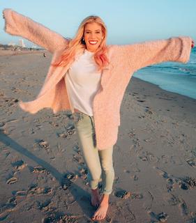 Rebecca Zamolo feet photo 10