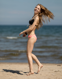 Rebekka Weigand feet photo 9