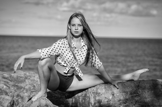 Rebekka Weigand feet photo 3