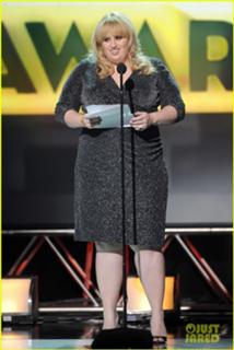 Rebel Wilson feet photo thumbnail