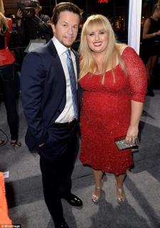 Rebel Wilson feet photo thumbnail