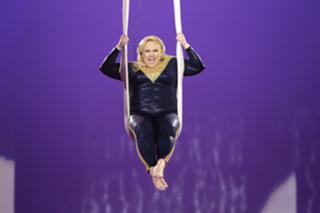 Rebel Wilson feet photo thumbnail