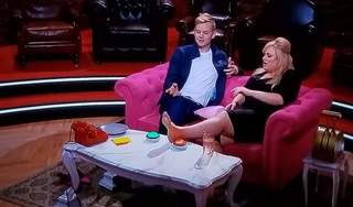 Rebel Wilson feet photo thumbnail
