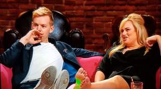 Rebel Wilson feet photo thumbnail
