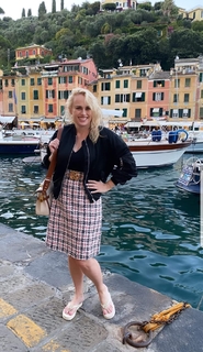 Rebel Wilson feet photo thumbnail
