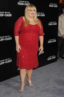 Rebel Wilson feet photo thumbnail