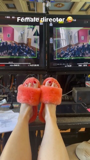 Rebel Wilson feet photo thumbnail