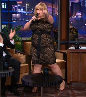 Rebel Wilson feet photo thumbnail