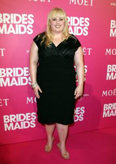 Rebel Wilson feet photo thumbnail