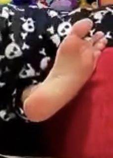 Reby Hardy feet photo 5