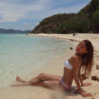 Red Dela Cruz feet photo 4