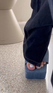 Reef Neeman feet photo 2