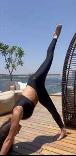 Reef Neeman feet photo 3