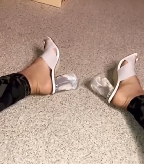 Reem Alsanea feet photo 4