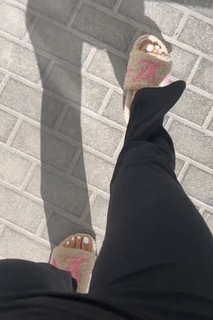 Reem Alsanea feet photo 2