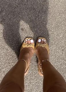 Reem Alsanea feet photo 11