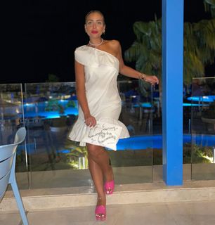 Reem El Baroudy feet photo 10