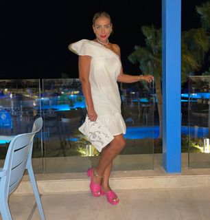 Reem El Baroudy feet photo 8
