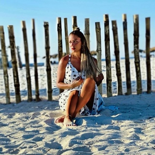 Reem Mostafa feet photo thumbnail