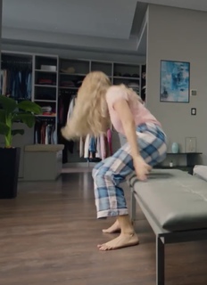 Reem Mostafa feet photo thumbnail