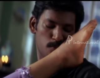 Reema Sen feet photo 11
