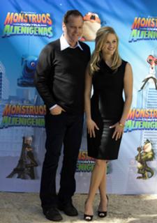 Reese Witherspoon feet photo thumbnail