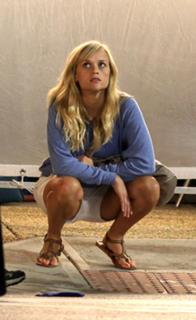 Reese Witherspoon feet photo thumbnail