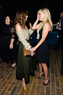 Reese Witherspoon feet photo thumbnail