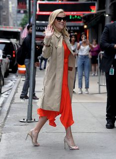 Reese Witherspoon feet photo thumbnail