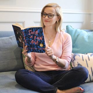 Reese Witherspoon feet photo thumbnail