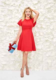 Reese Witherspoon feet photo thumbnail