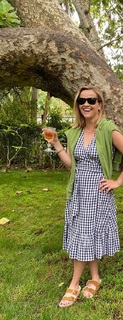 Reese Witherspoon feet photo thumbnail