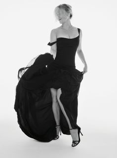 Reese Witherspoon feet photo thumbnail