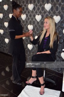 Reeva Steenkamp feet photo 6