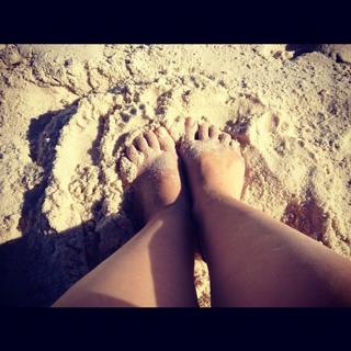 Regiane Alves feet photo 18