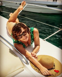Regiane Alves feet photo 3