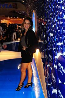 Regiane Alves feet photo 11