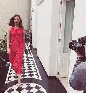 Regina Blandón feet photo thumbnail