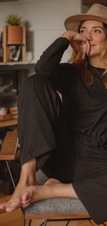 Regina Blandón feet photo thumbnail