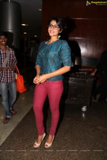 Regina Cassandra feet photo thumbnail