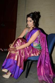 Regina Cassandra feet photo thumbnail