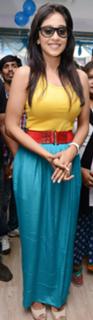 Regina Cassandra feet photo thumbnail