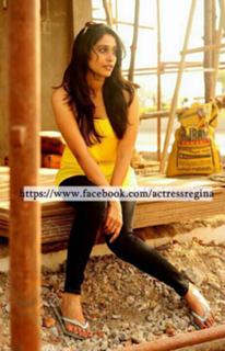 Regina Cassandra feet photo thumbnail