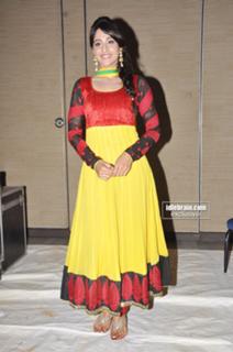 Regina Cassandra feet photo thumbnail