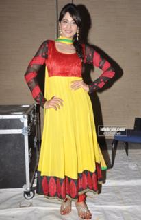 Regina Cassandra feet photo thumbnail