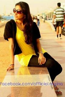 Regina Cassandra feet photo thumbnail